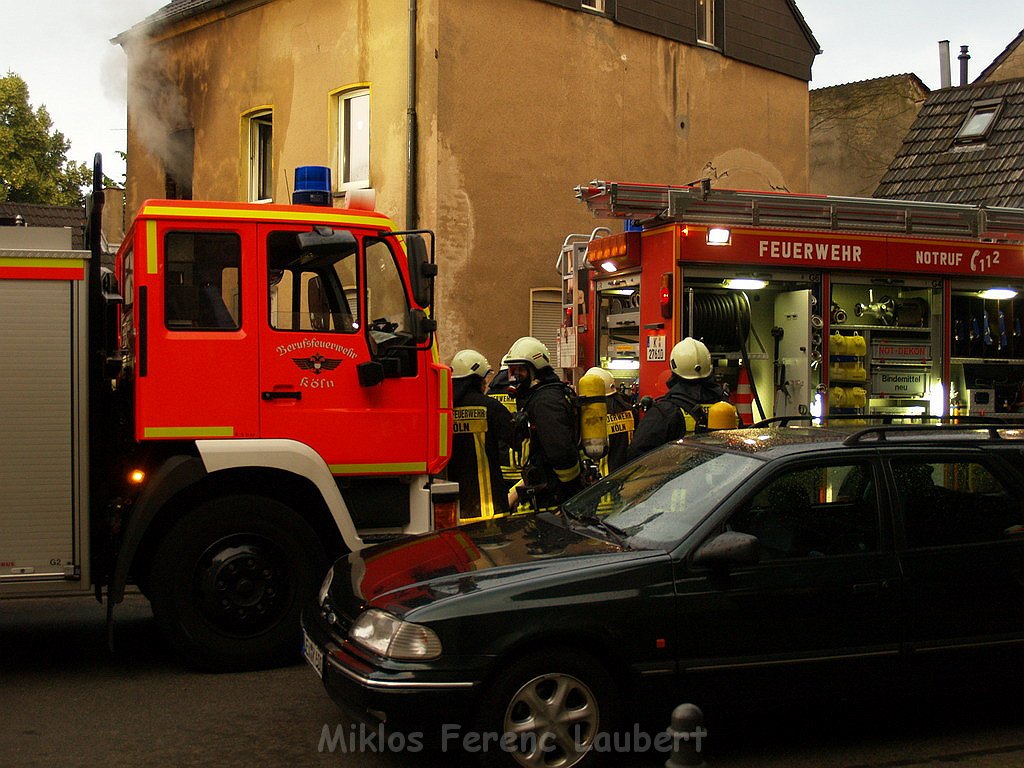 Wohnungsbrand Koeln Stammheim Stammheimer Hauptstr P185.JPG